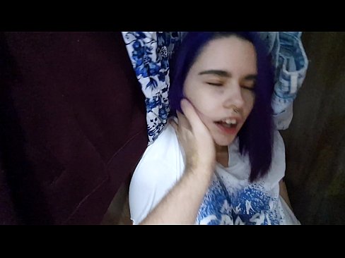 ❤️ Ketemu adhine ing lemari lan mbantu dheweke cum Porno ing kita% jv.punkbass.ru%